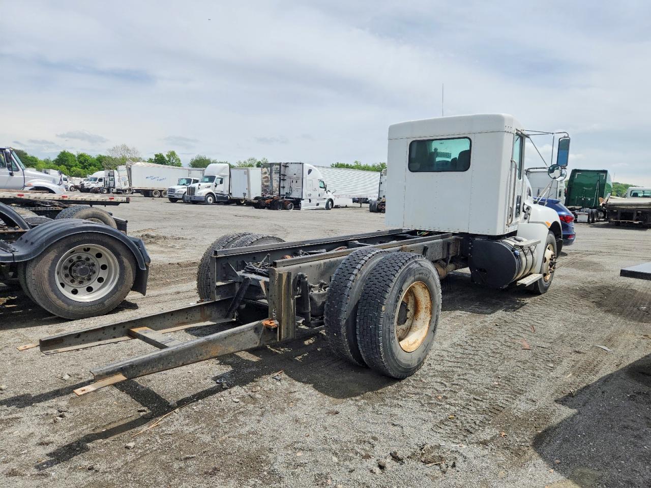 2013 KENWORTH All other VIN 2NKHHM7X2DM338996 photo 4