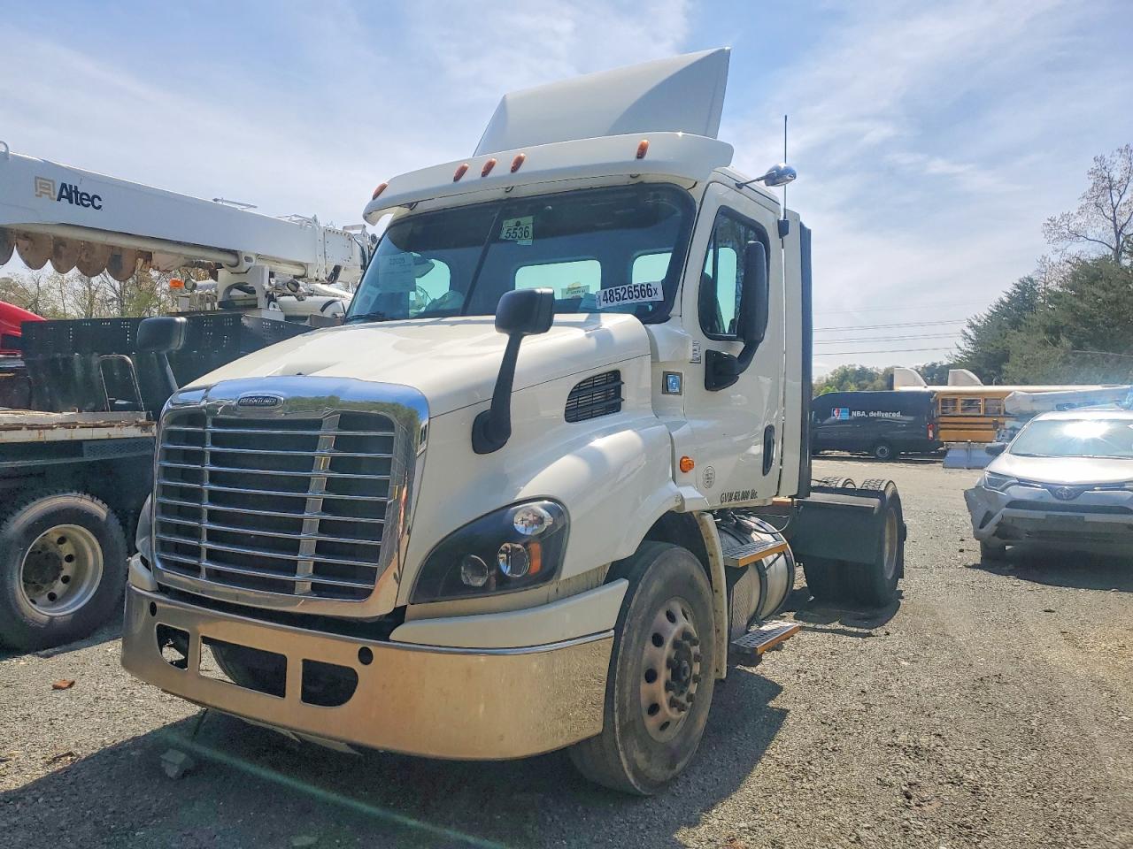 2017 FREIGHTLINER All other VIN 3AKBGADV7HSJH0164 photo 2