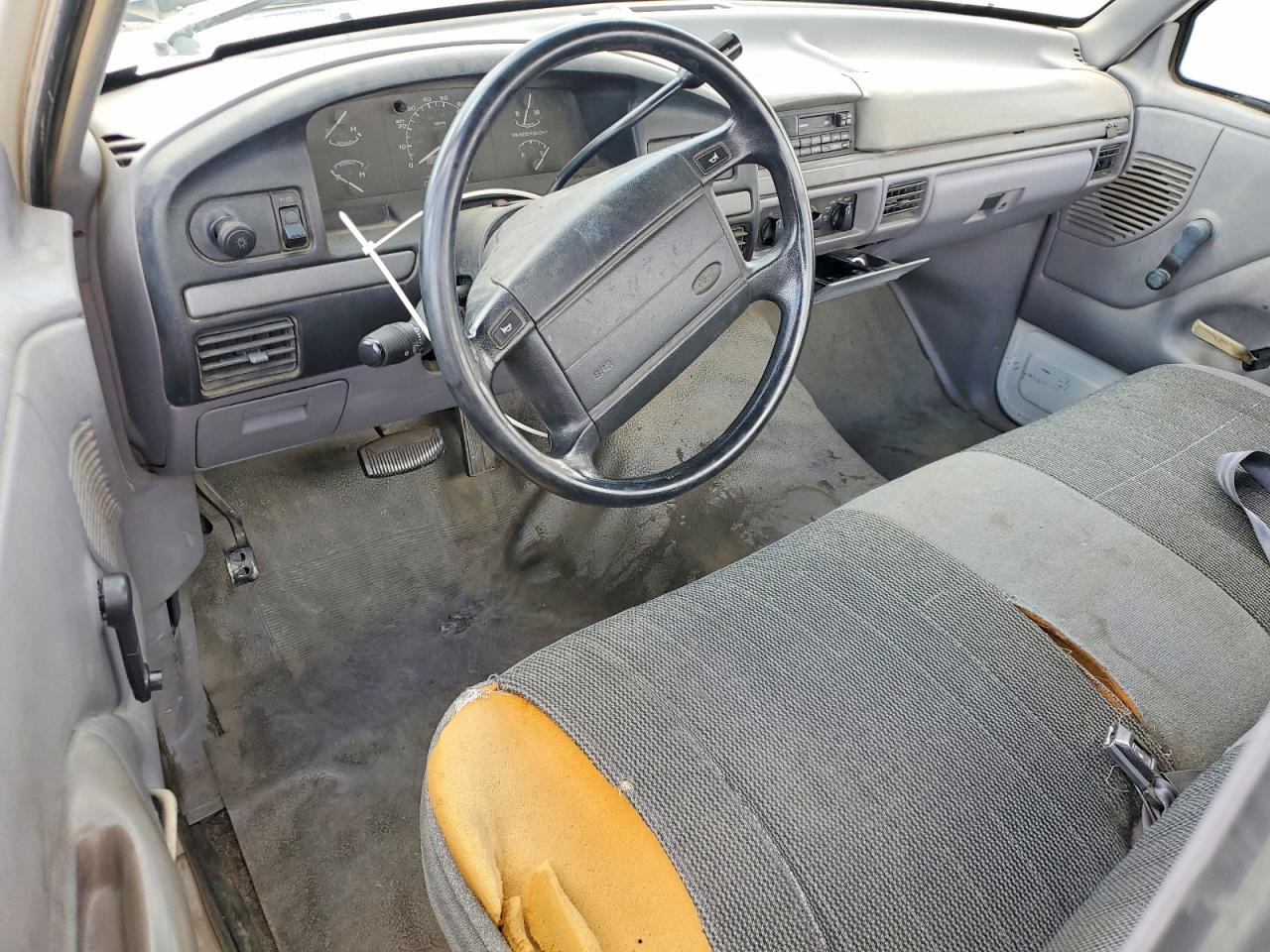 1994 Ford F150 VIN 1FTDF15Y4RLB12672 photo 8