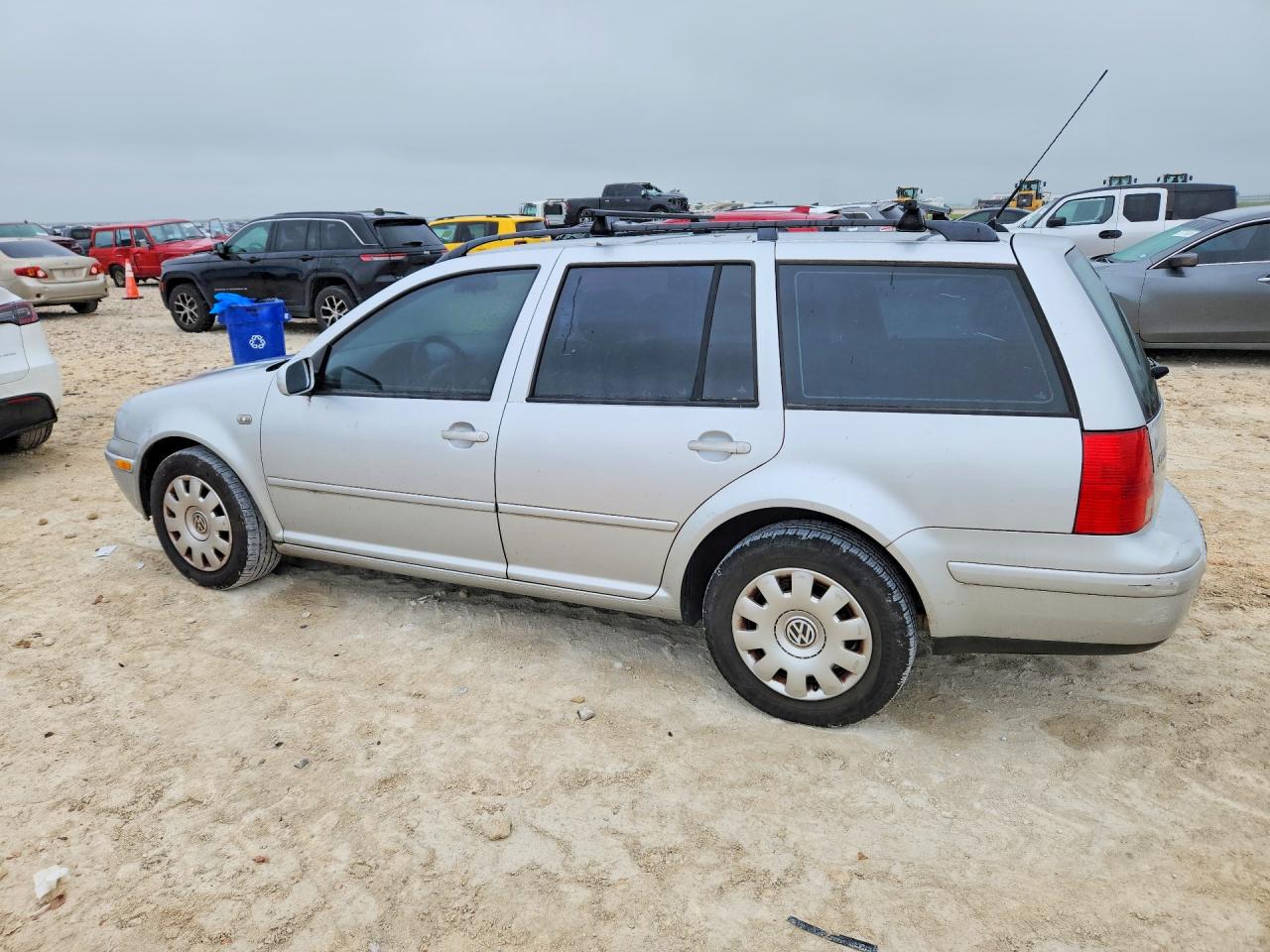 2004 Volkswagen Jetta VIN WVWRL61J54W024323 photo 2