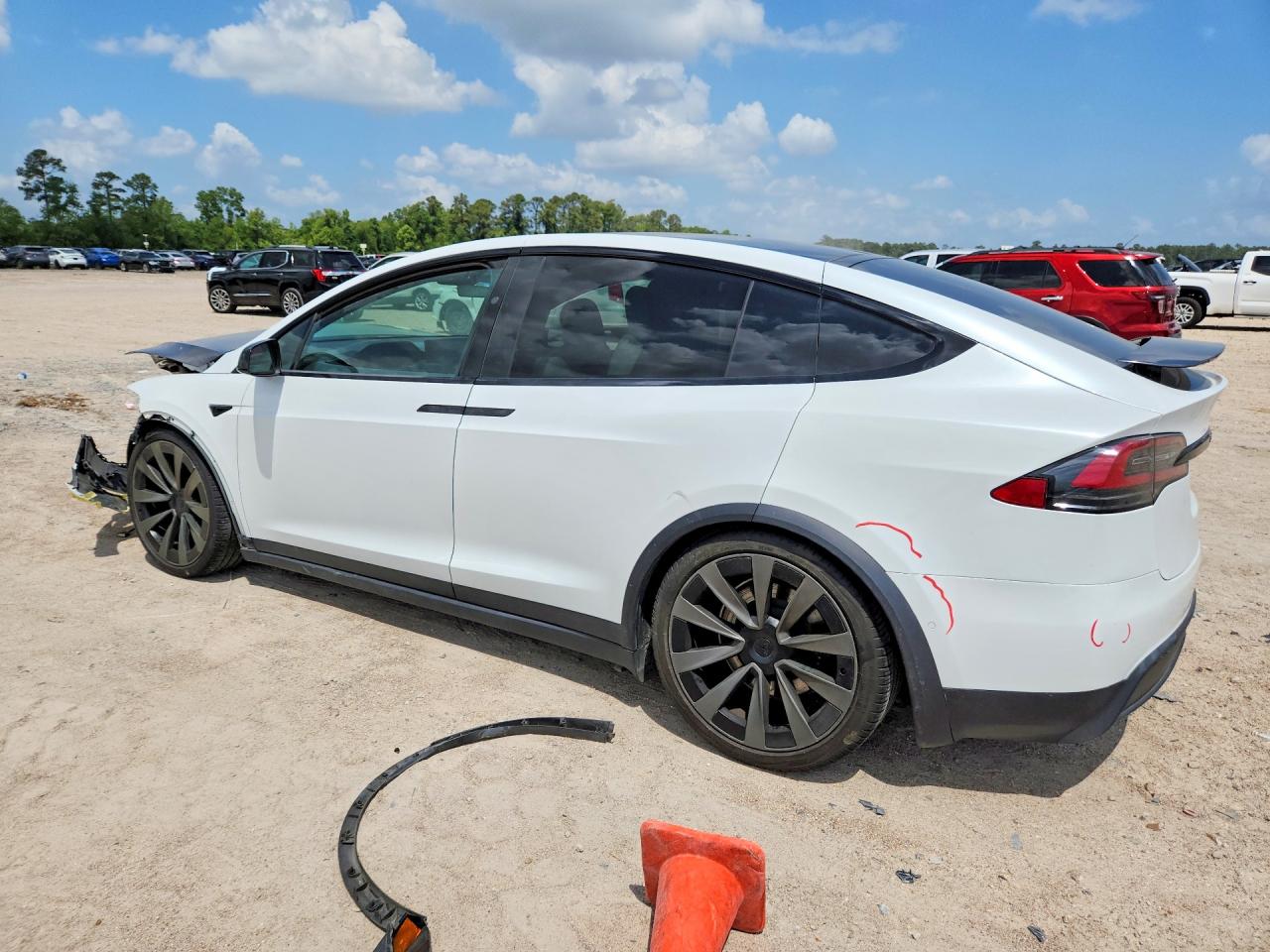 2022 Tesla Model x VIN 7SAXCBE50NF328603 photo 2
