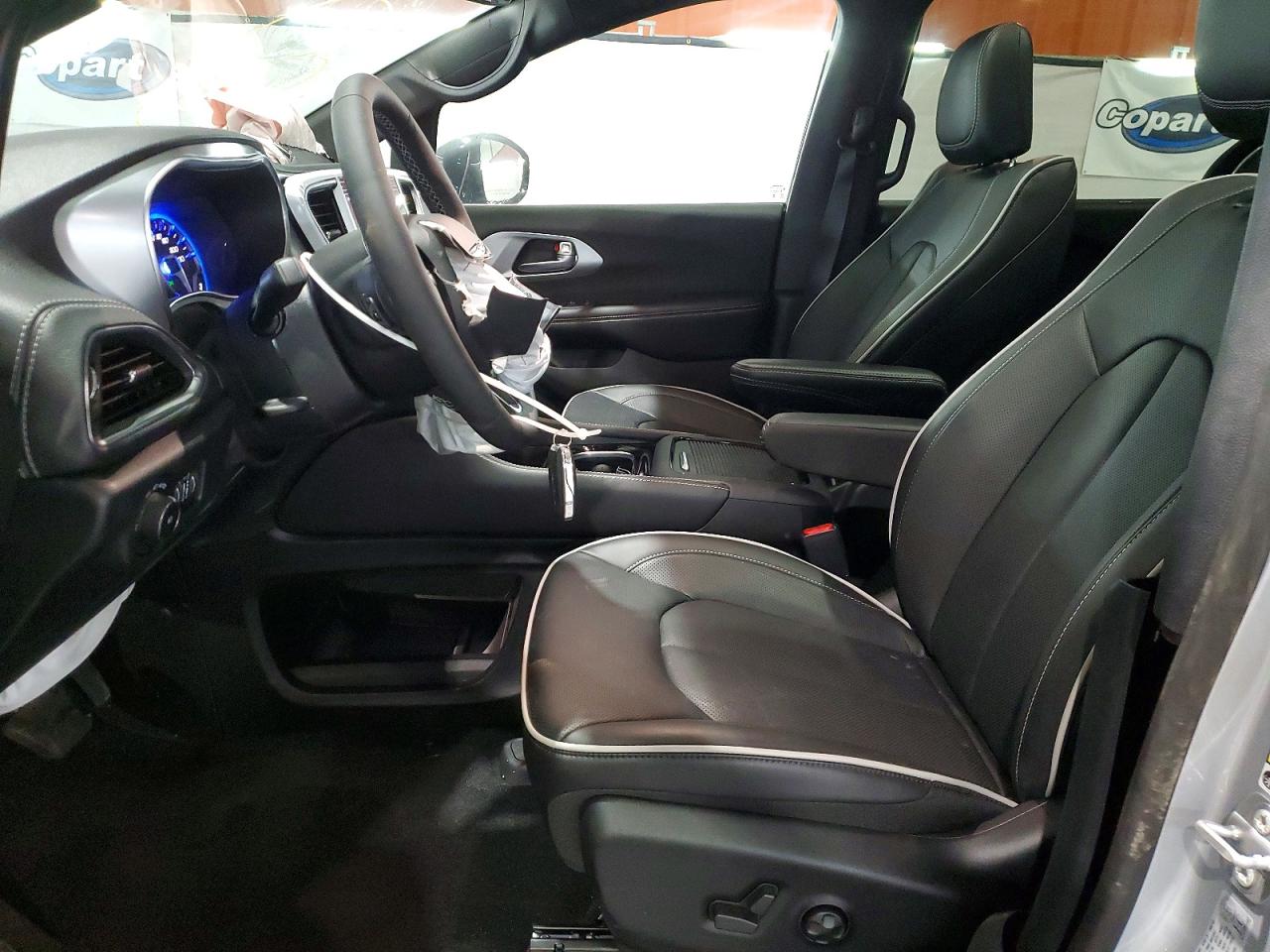 2026 Chrysler Pacifica VIN 2C4RC3GGXTR256028 photo 7