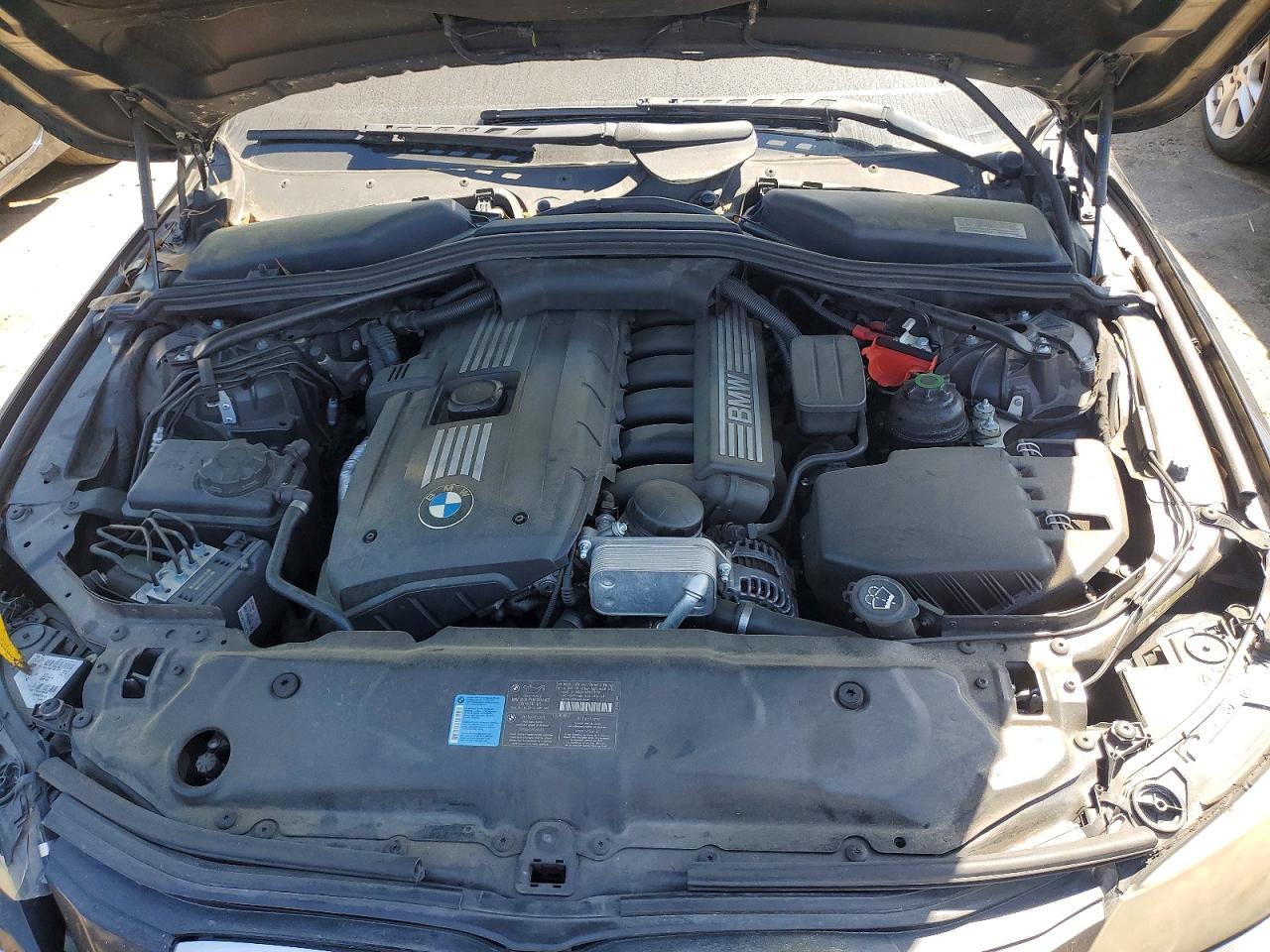 2009 BMW 5 series VIN WBANU53559C124045 photo 11