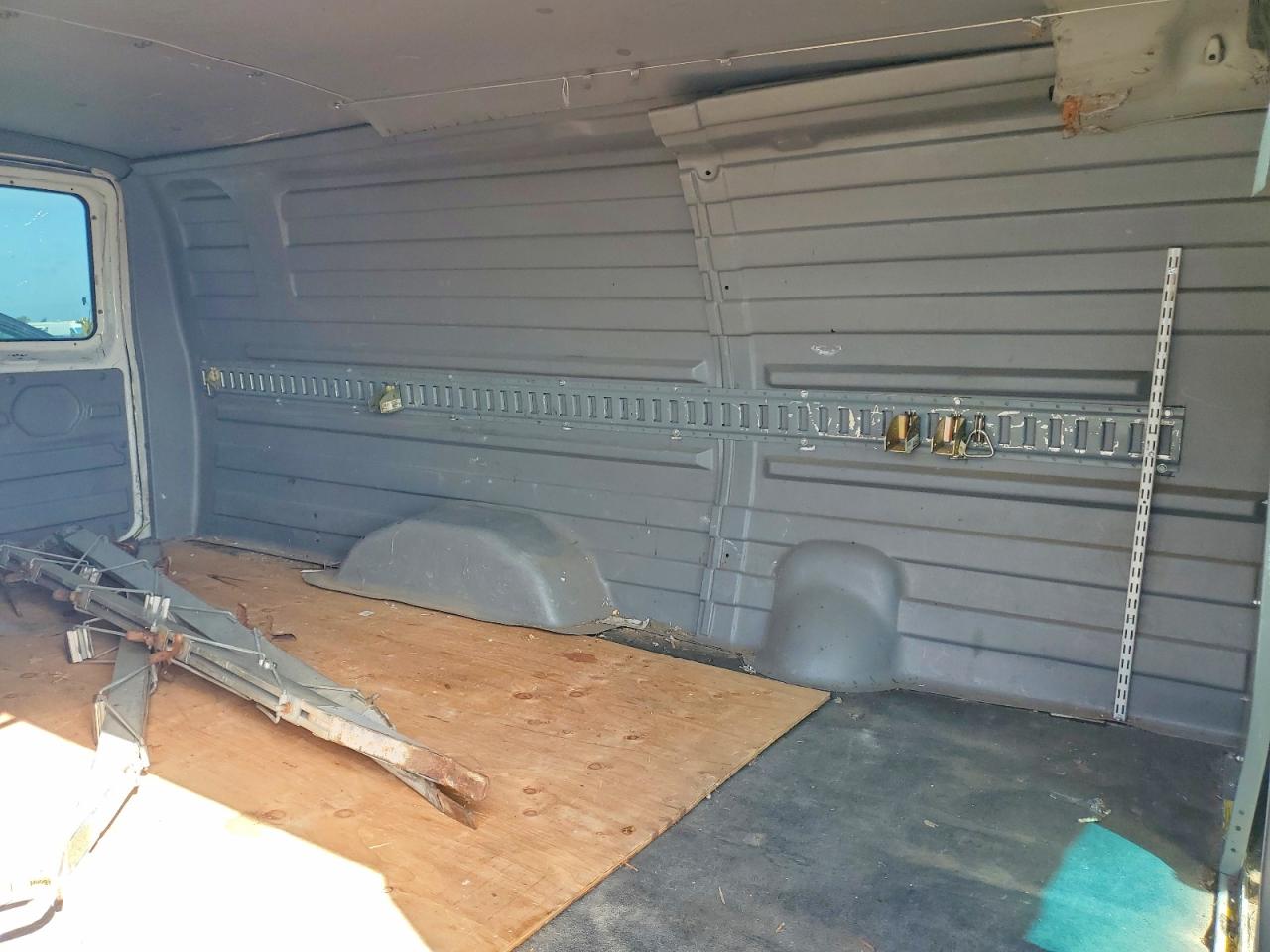 2005 Ford Econoline VIN 1FTSS34L15HB01288 photo 11