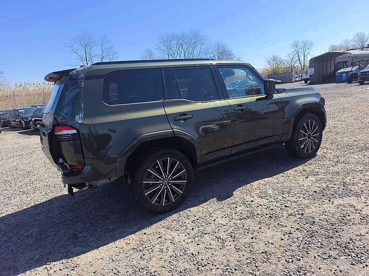 2025 Lexus Gx VIN JTJVBCDX4S5065140 photo 4