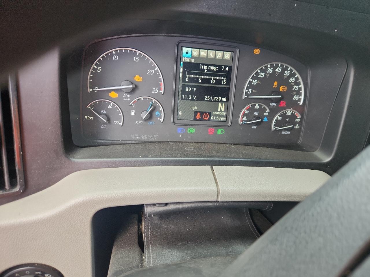 2021 FREIGHTLINER All other VIN 3AKJHHDR5MSMY1935 photo 8