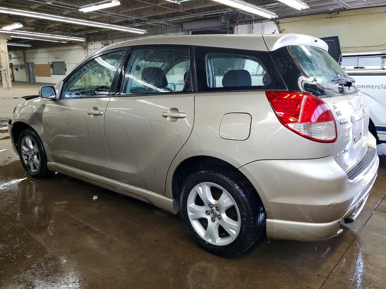 2003 Toyota Matrix VIN 2T1LR32E23C113827 photo 2