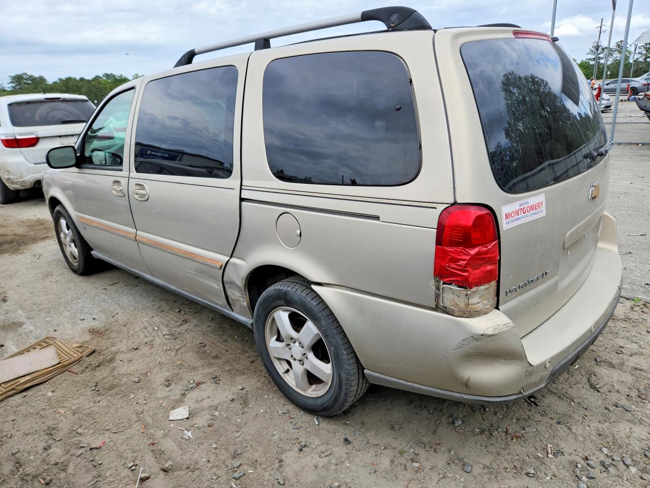 2007 Chevrolet Uplander VIN 1GNDV33127D126458 photo 2