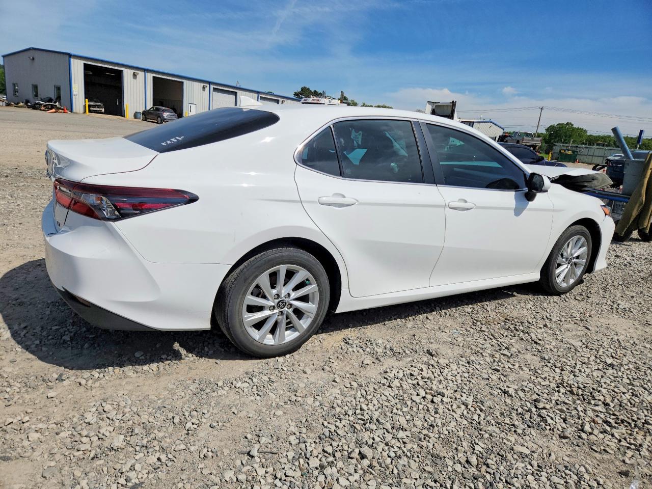 2024 Toyota Camry VIN 4T1C11AK1RU189386 photo 3