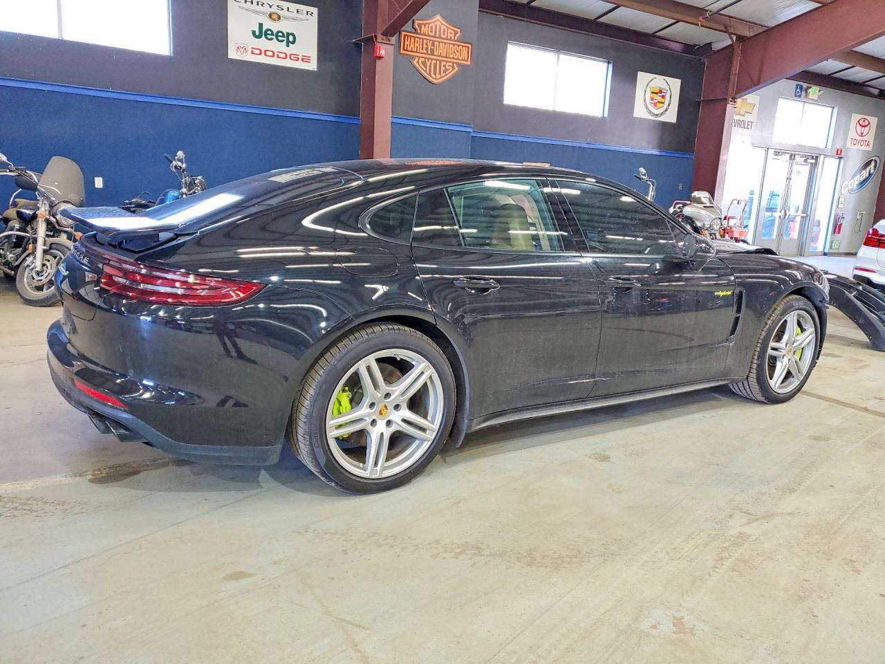 2018 Porsche Panamera VIN WP0AE2A73JL128732 photo 3