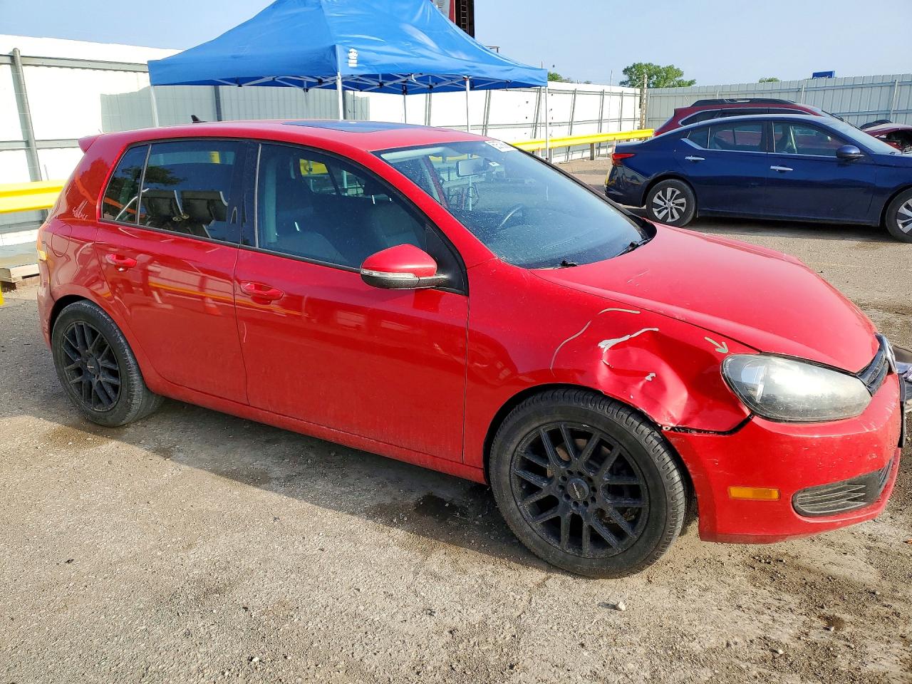 2014 Volkswagen Golf VIN WVWDB7AJ0EW001374 photo 4