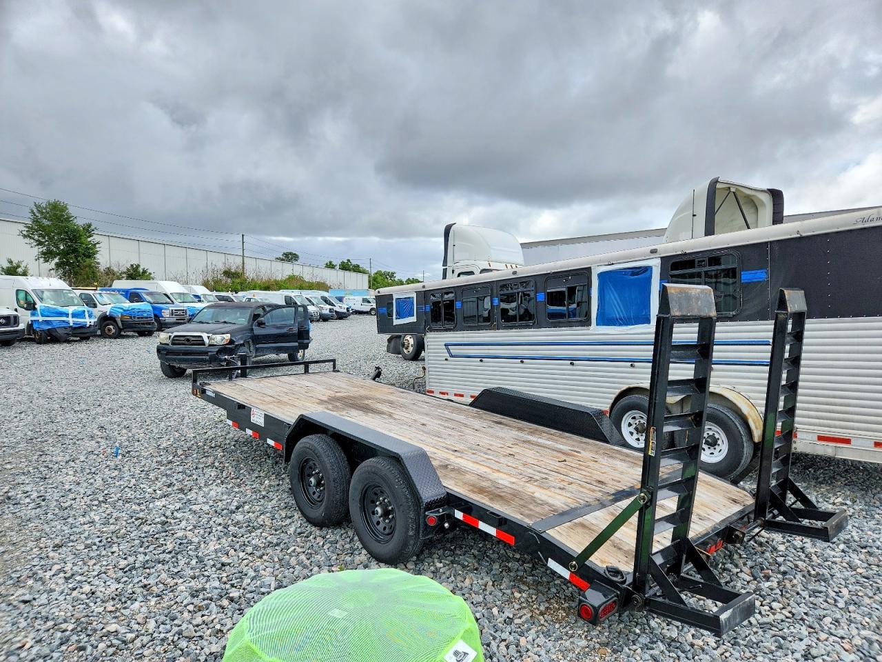 2025 LOAD All models VIN 4ZECH202XS1356578 photo 3