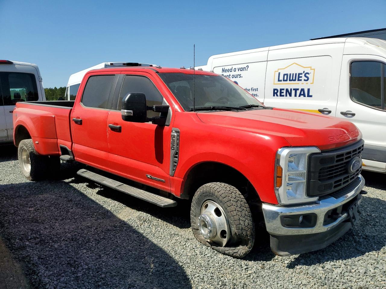 2024 Ford F350 supe VIN 1FT8W3DT6REC25983 photo 4
