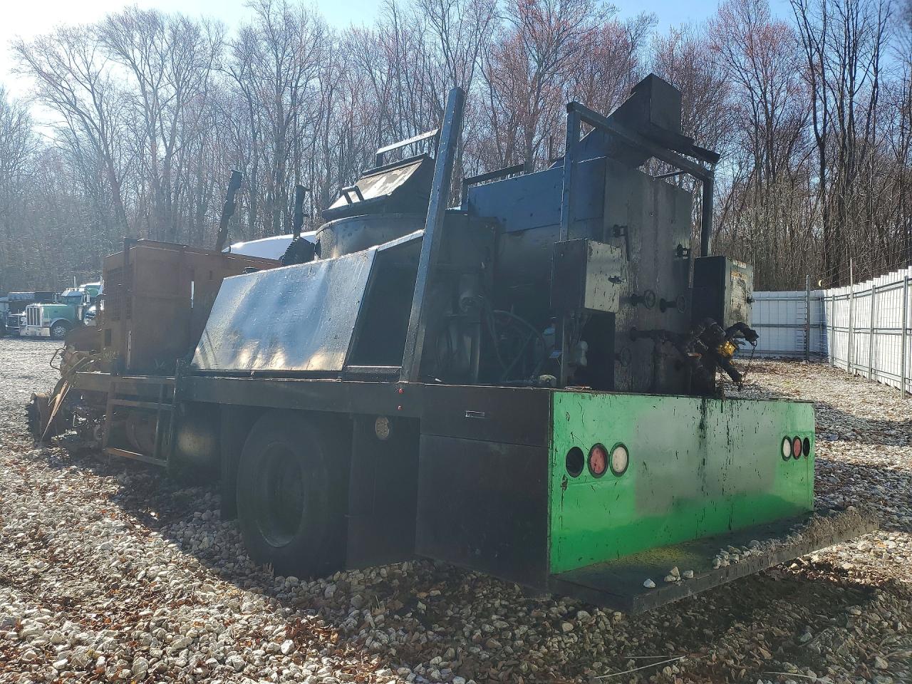 2013 FREIGHTLINER All other VIN 1FVACWDT8DHBW9068 photo 2
