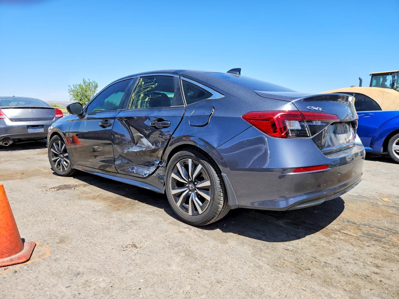2022 Civic VIN 2HGFE1F70NH323264 photo 2