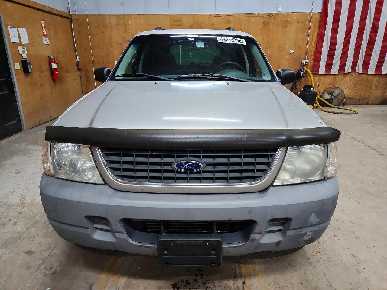 2002 Ford Explorer VIN 1FMZU72K82UD10648 photo 5