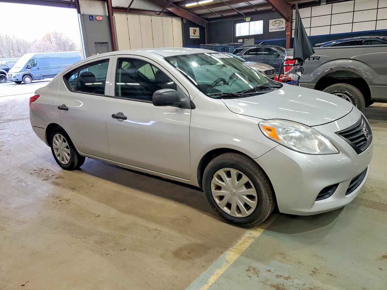2013 Nissan Versa VIN 3N1CN7AP3DL819227 photo 4