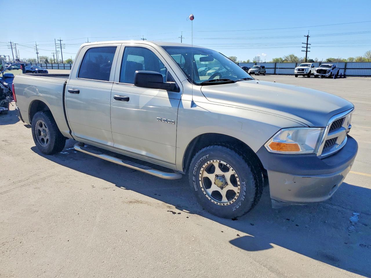 2010 Dodge Ram 1500 VIN 1D7RB1CP5AS196271 photo 4