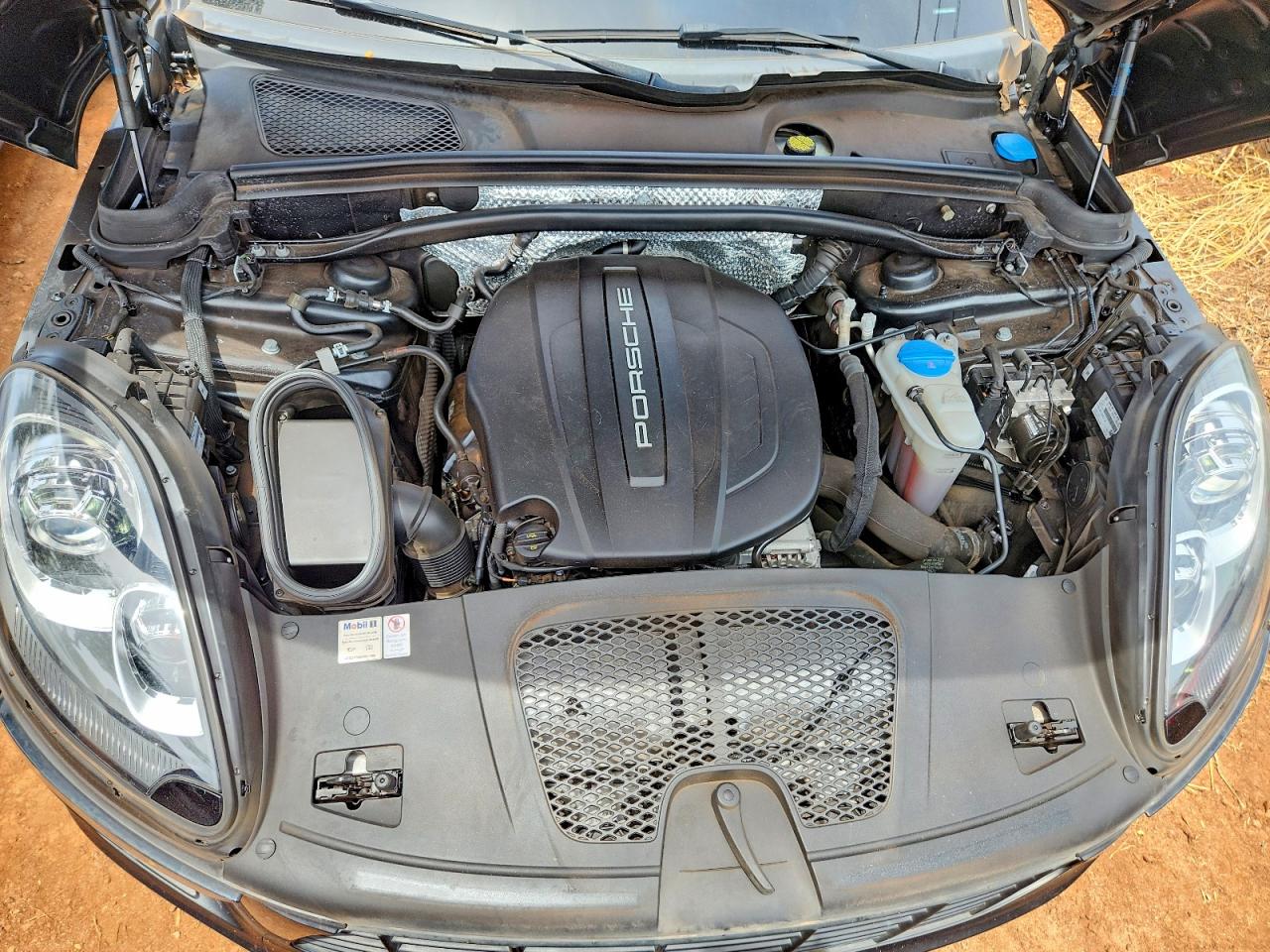 2018 PORSCHE Macan VIN WP1AA2A5XJLB22225 photo 12