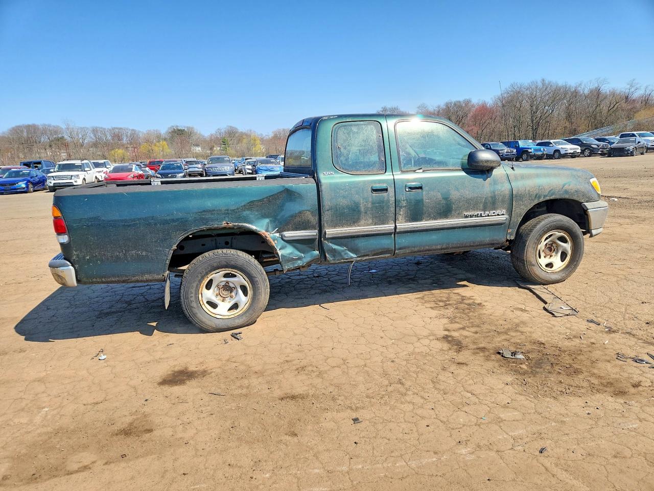 2000 Toyota Tundra VIN 5TBRN3414YS103470 photo 3