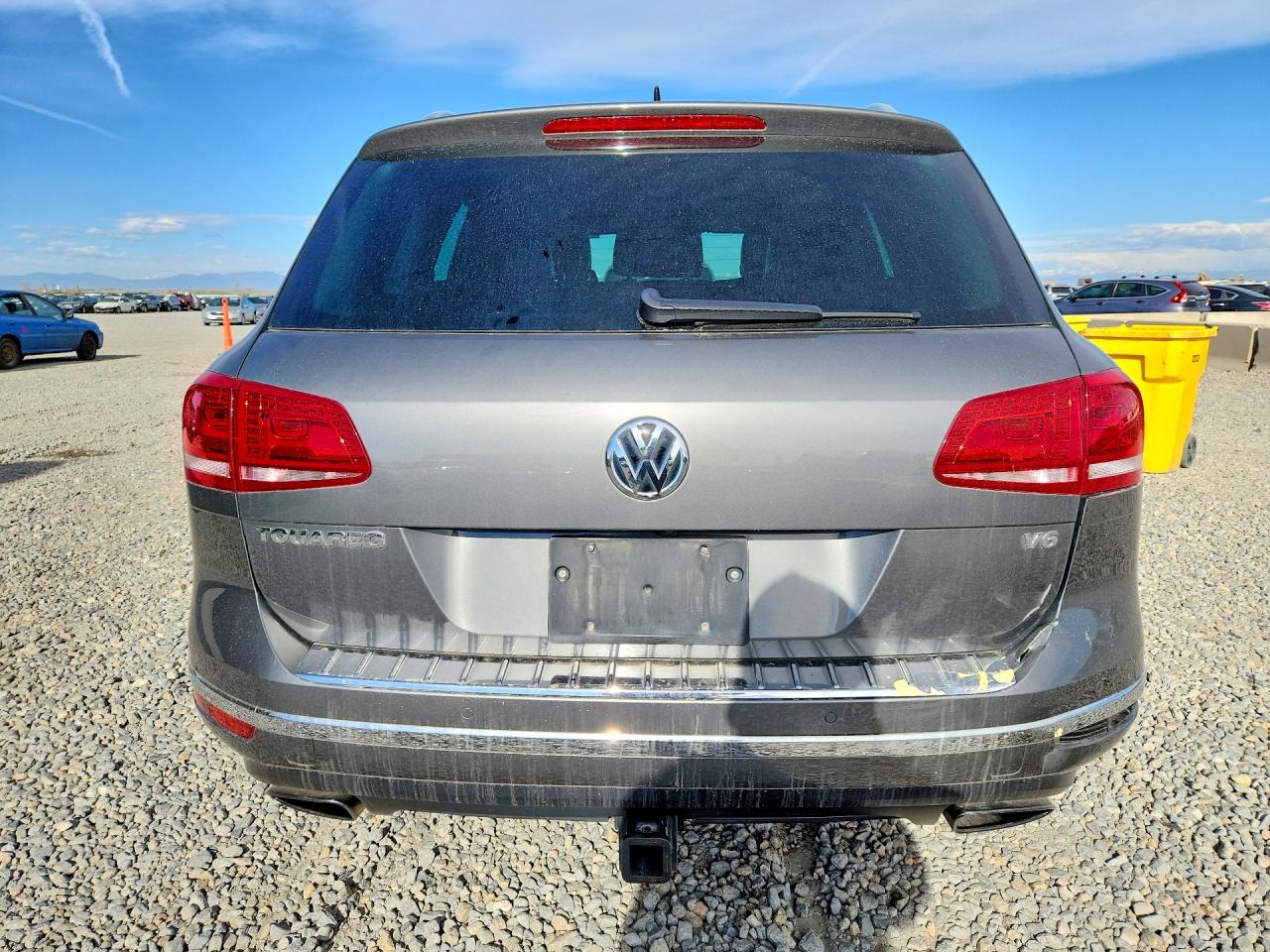 2017 Volkswagen Touareg VIN WVGRF7BP2HD003183 photo 6
