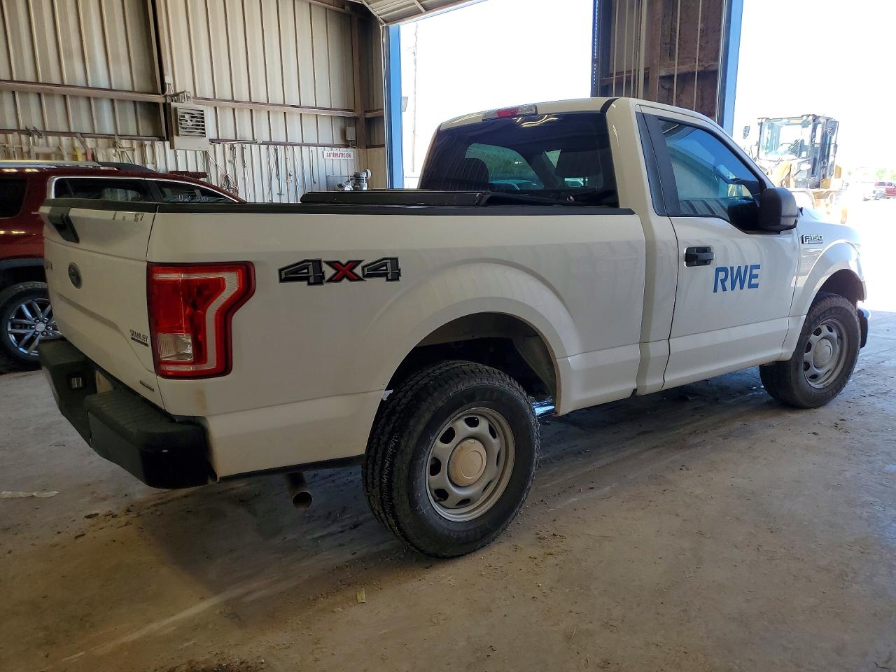 2016 Ford F150 VIN 1FTMF1E84GKD25009 photo 3