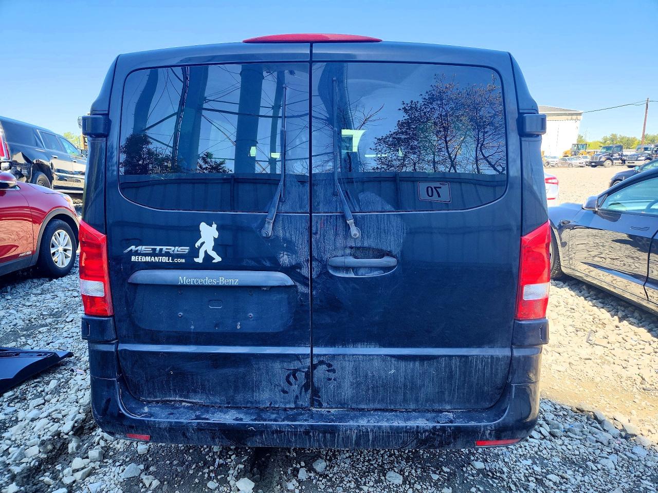 2017 Mercedes-Benz Metris VIN WD4PG2EEXH3317018 photo 6