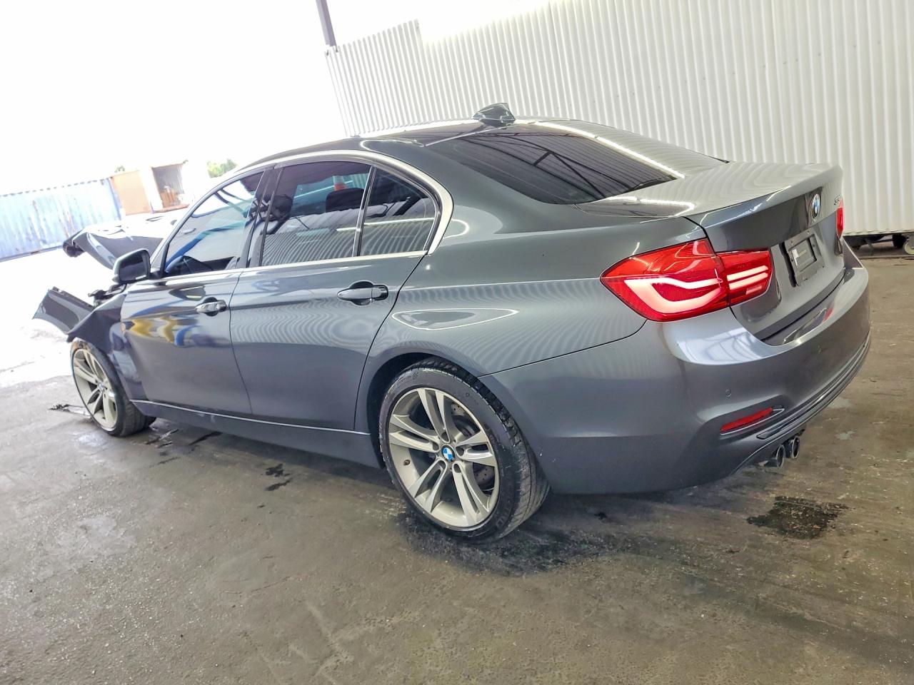 2017 BMW 3 series VIN WBA8B9G38HNU51934 photo 2