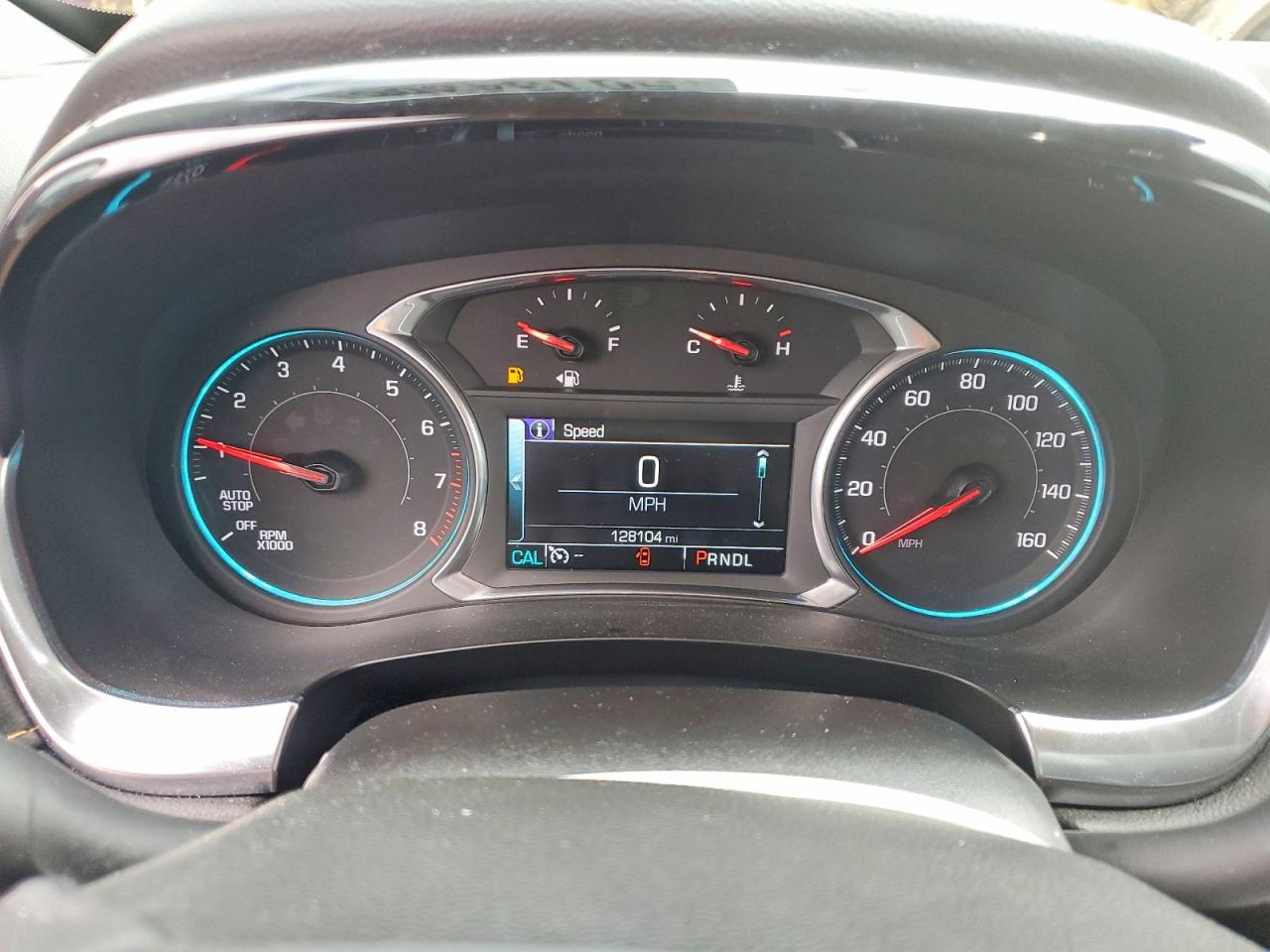2018 Chevrolet Traverse VIN 1GNEVGKW6JJ140588 photo 9