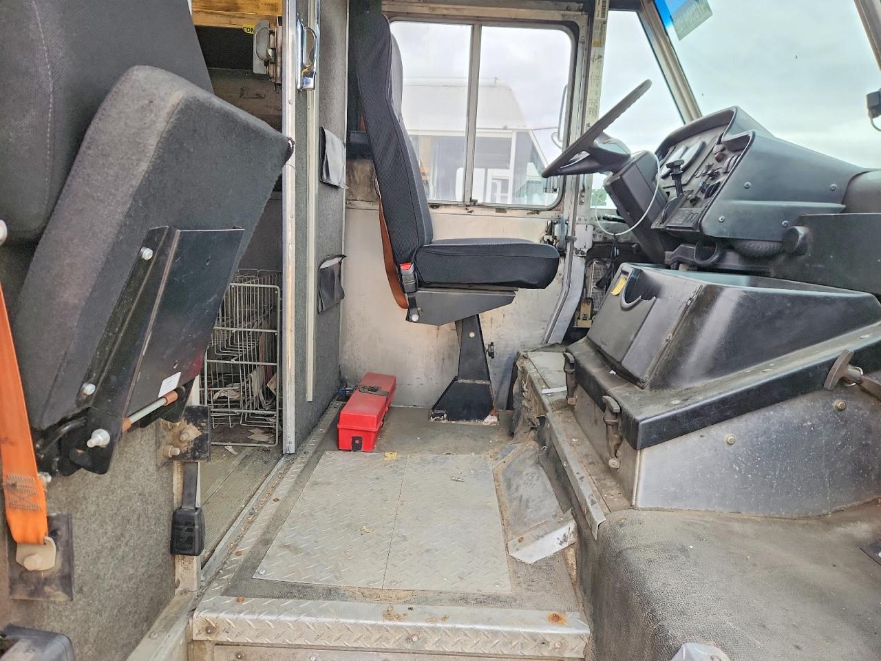 2009 FREIGHTLINER All other VIN 4UZAANDU19CAF1878 photo 11