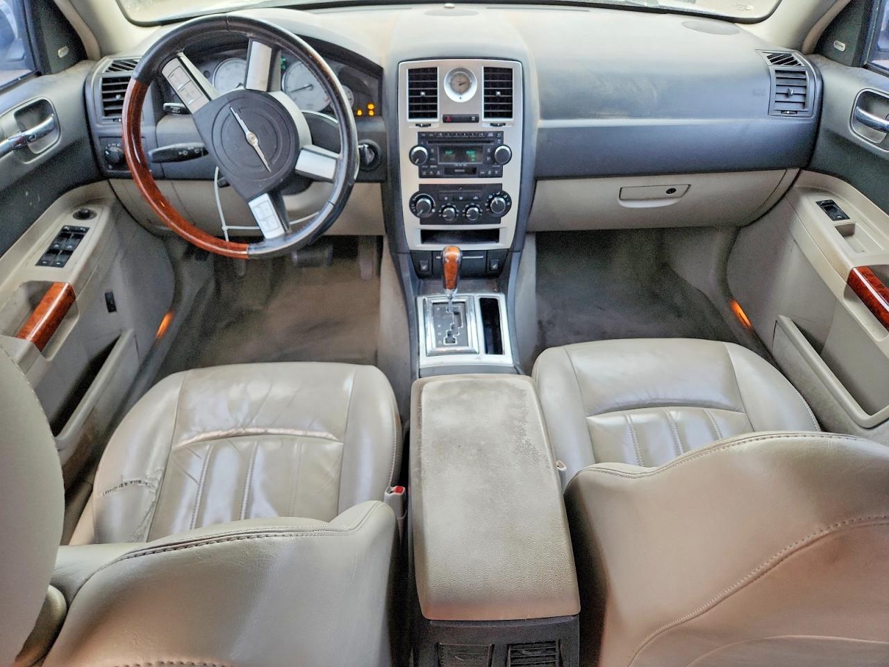 2006 Chrysler 300 VIN 2C3KA63H06H350697 photo 8