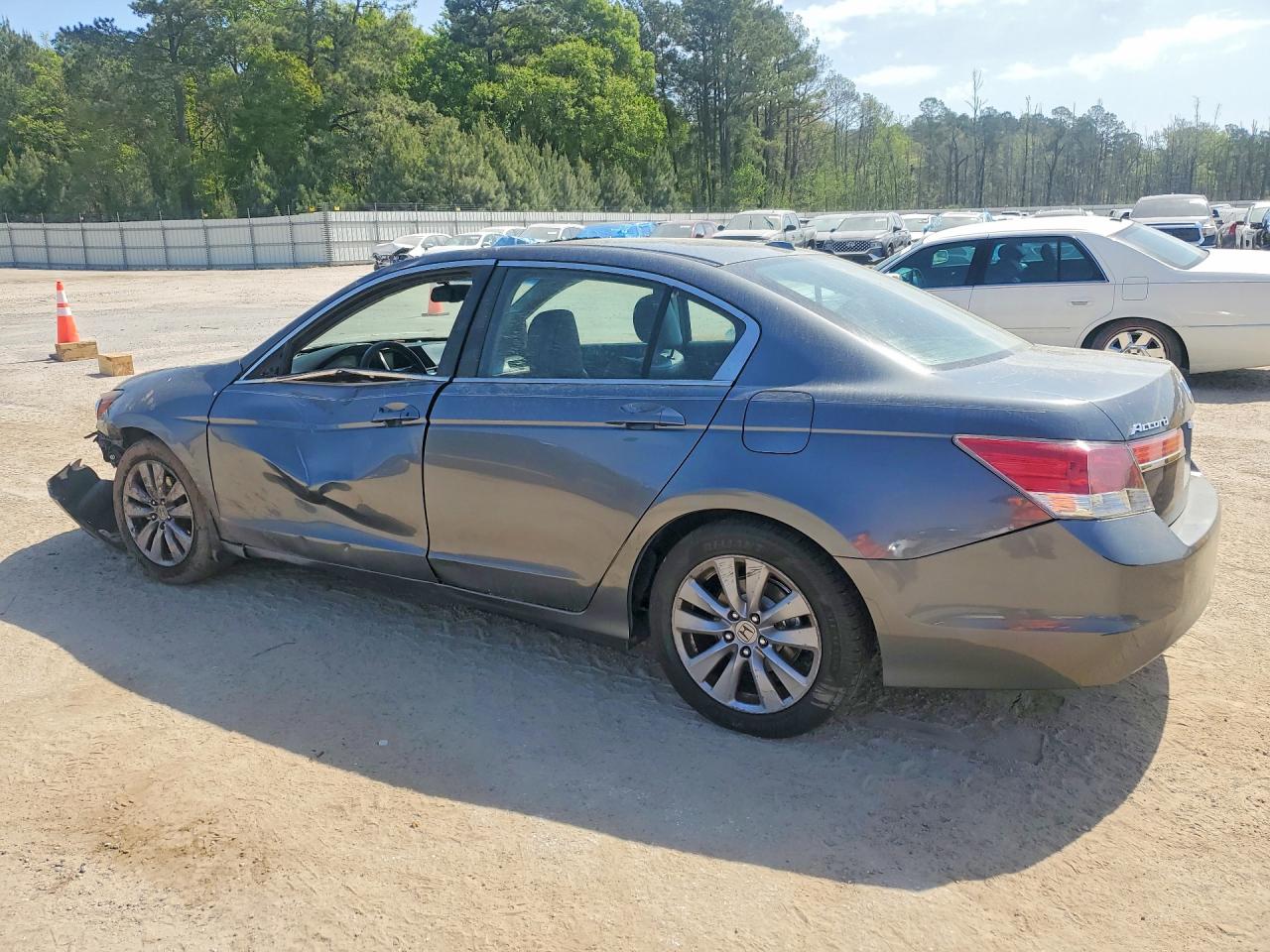2012 HONDA Accord VIN 1HGCP2F84CA108932 photo 2