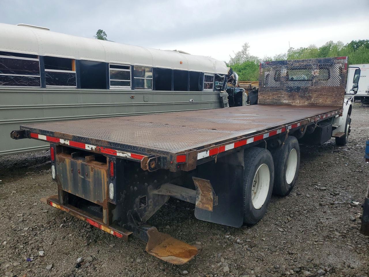 2017 FREIGHTLINER All other VIN 1FVHCYCYXHHHZ3886 photo 3