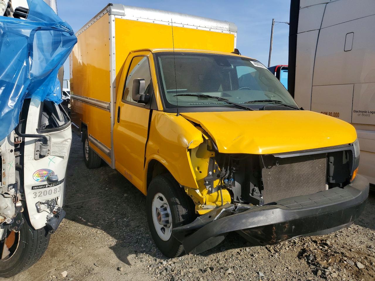 2022 GMC Savana VIN 1GD07RFP5N1161235 photo 4
