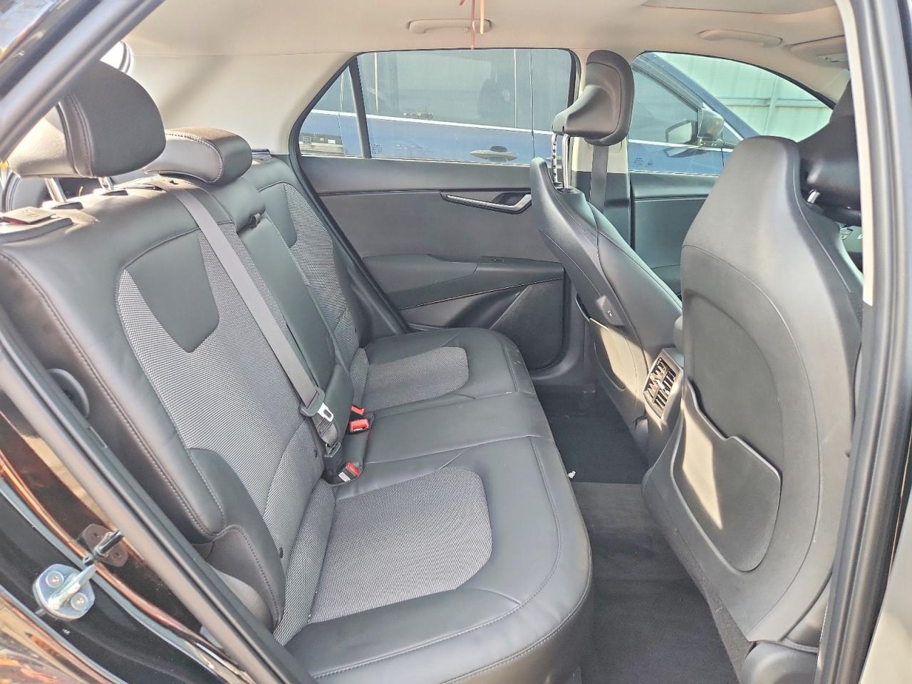 2023 Kia Niro VIN KNDCR3LE9P5033734 photo 10