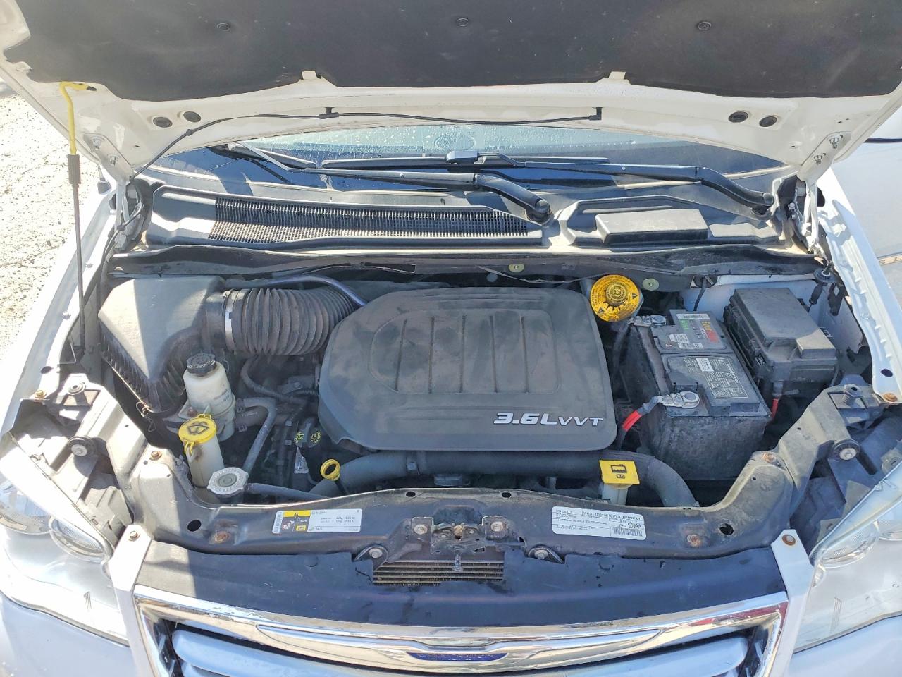 2016 Chrysler Minivan VIN 2C4RC1BG1GR253200 photo 12