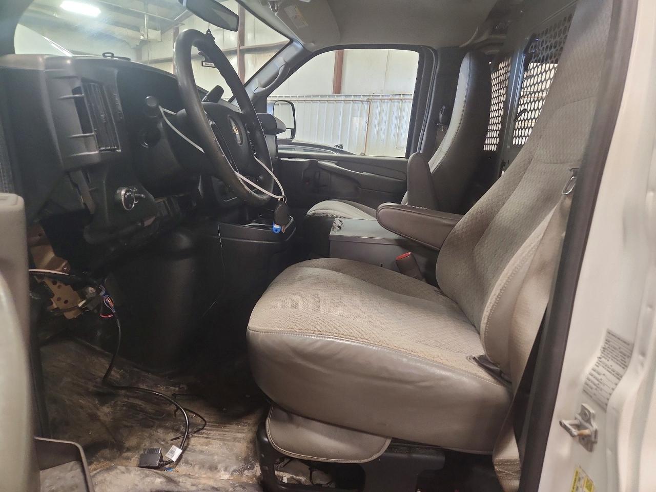 2014 CHEV Express VIN 1GCWGFCA6E1198887 photo 7