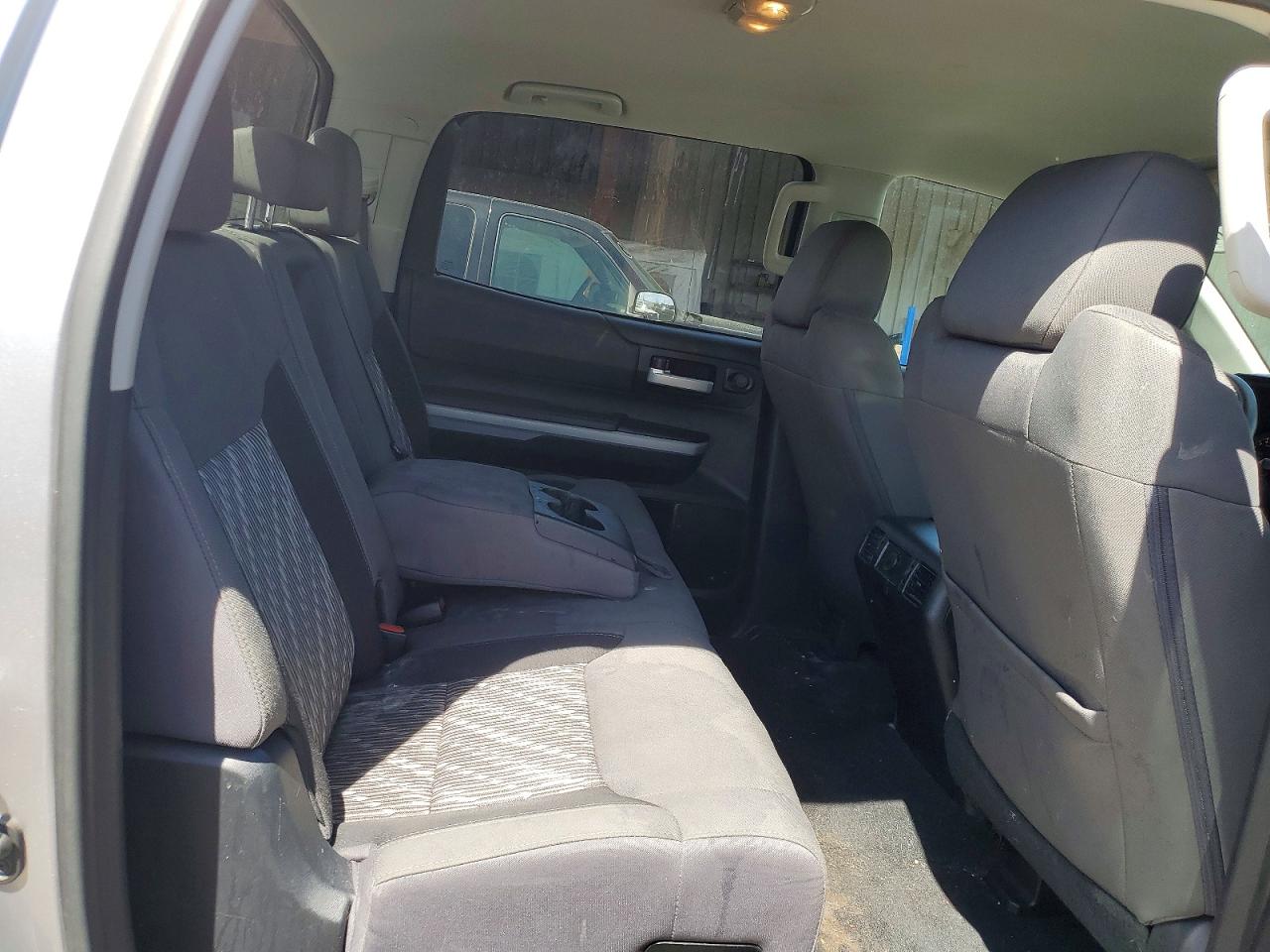 2020 Toyota Tundra VIN 5TFDY5F17LX873554 photo 10