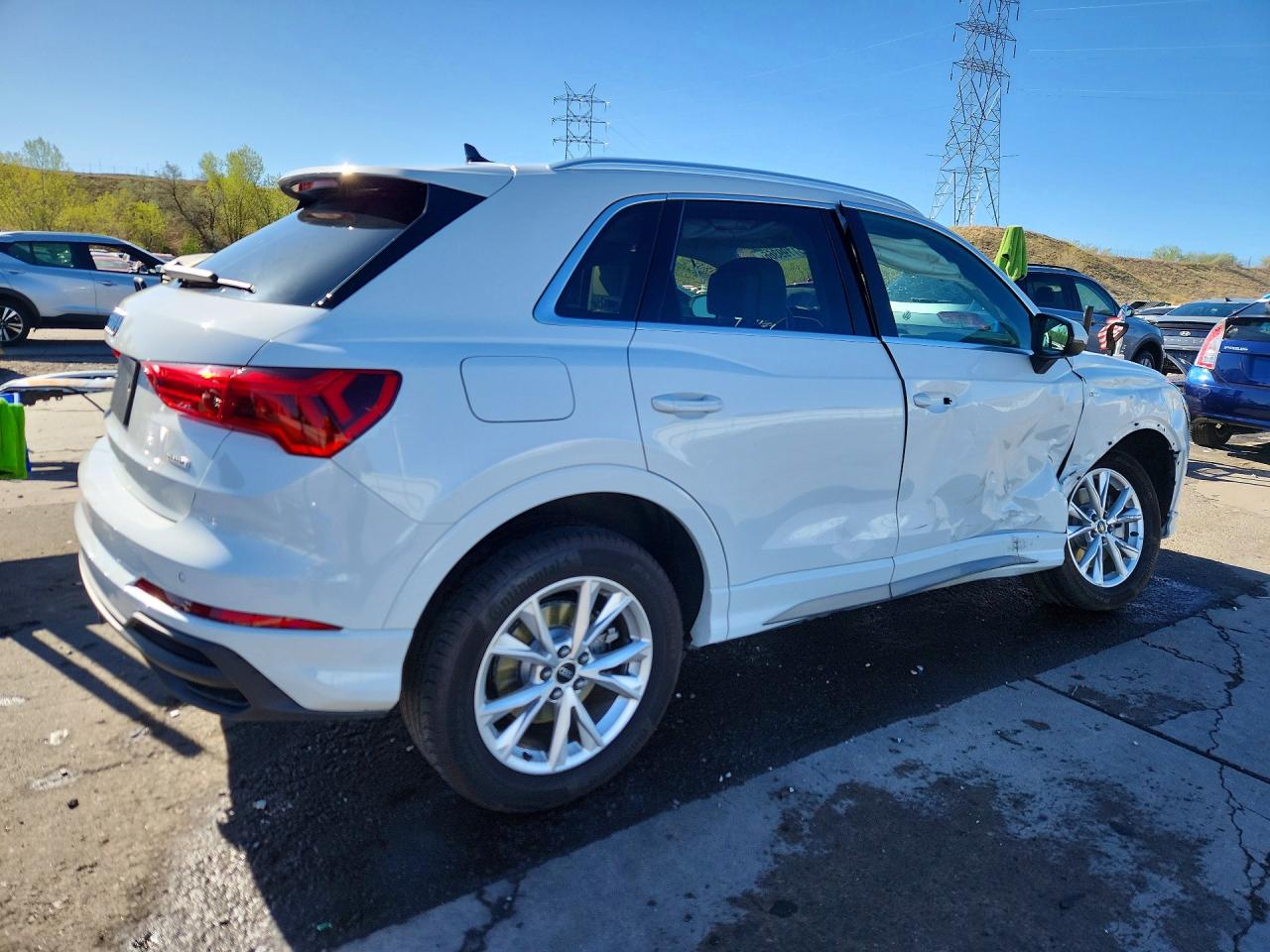 2024 Audi Q3 VIN WA1EECF30R1078175 photo 3