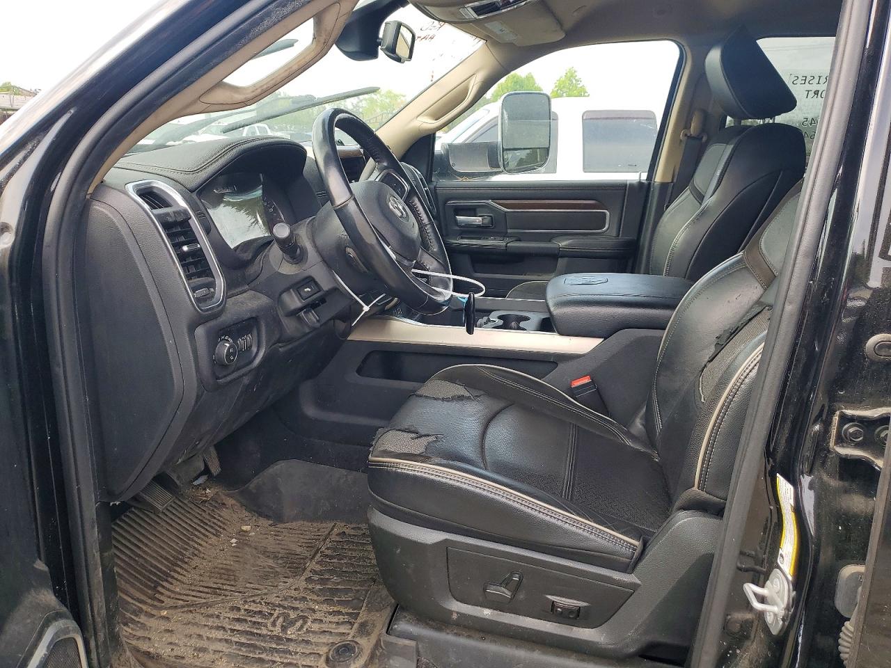 2022 RAM 3500 VIN 3C63RRJL4NG122029 photo 7