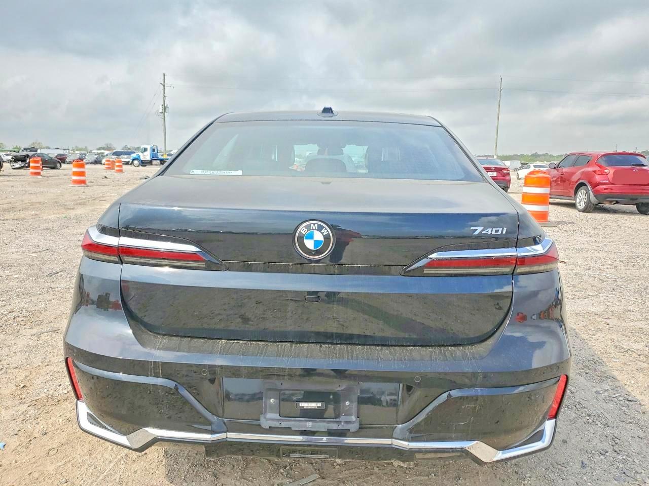 2023 BMW 7 series VIN WBA23EH00PCM21708 photo 6