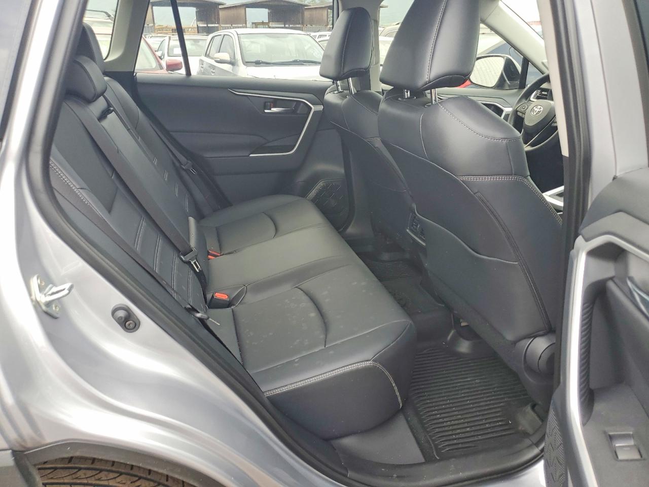 2025 Toyota Rav4 VIN JTMC1RFV2SD136286 photo 11