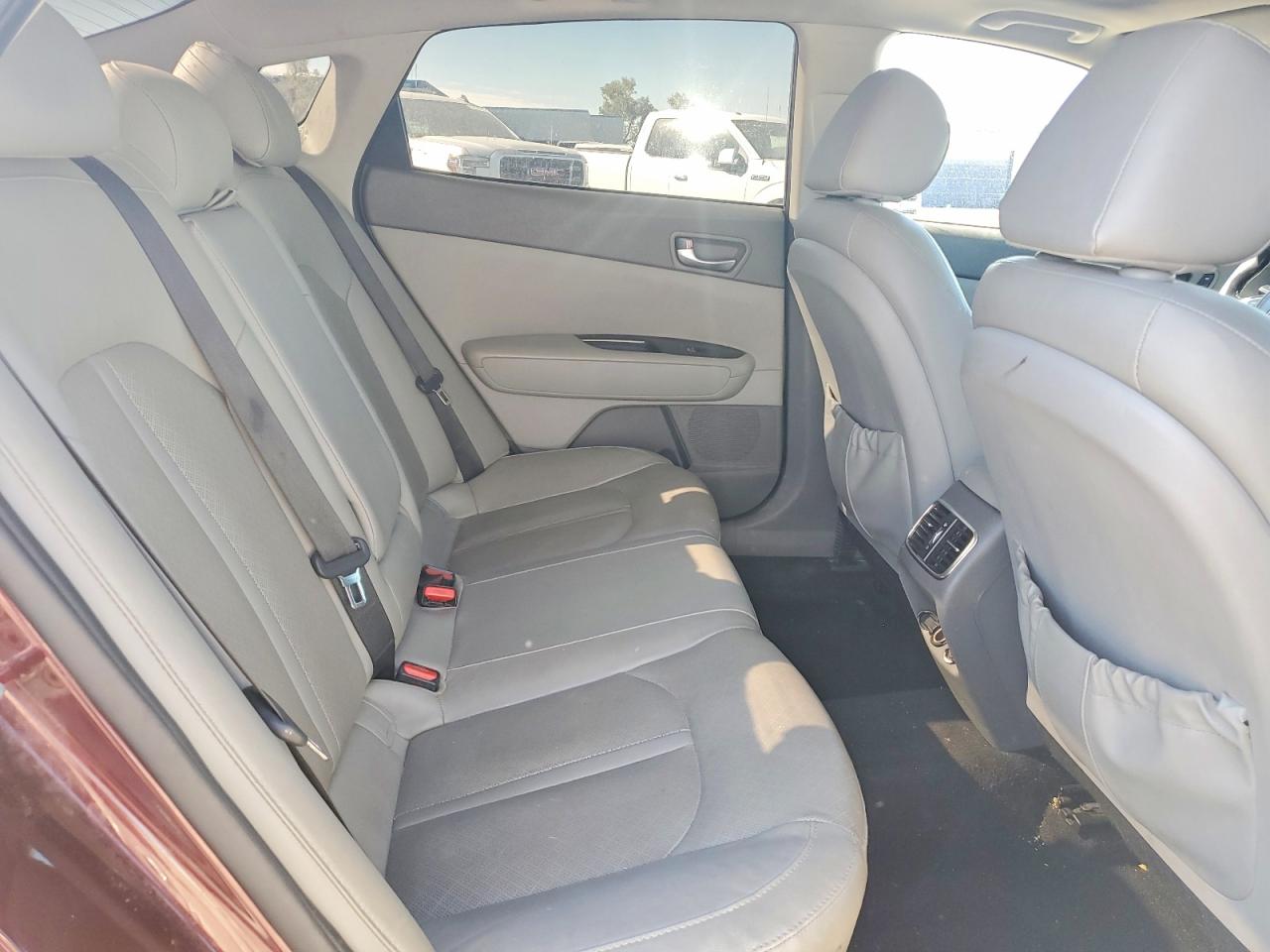 2017 Kia Optima VIN 5XXGU4L30HG157537 photo 10