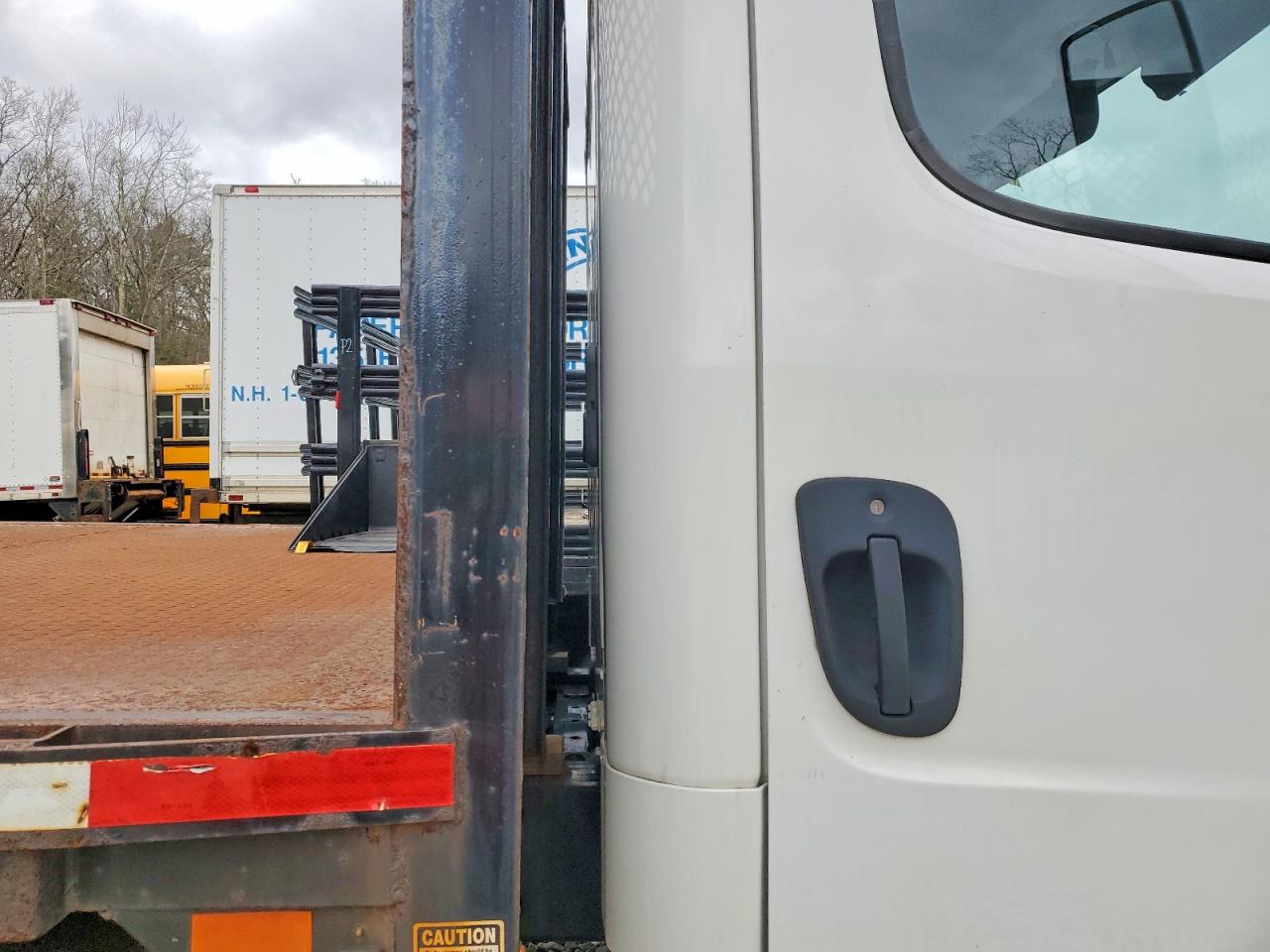 2020 FREIGHTLINER All other VIN 3ALHCYD25LDLT7784 photo 11