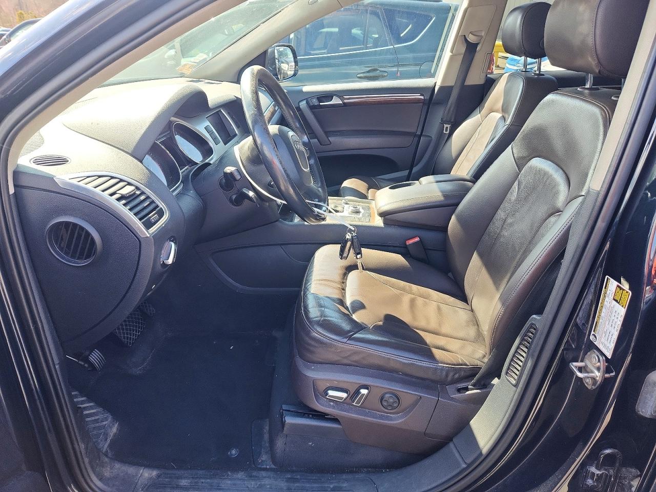 2011 Audi Q7 VIN WA1LGAFE5BD010000 photo 7