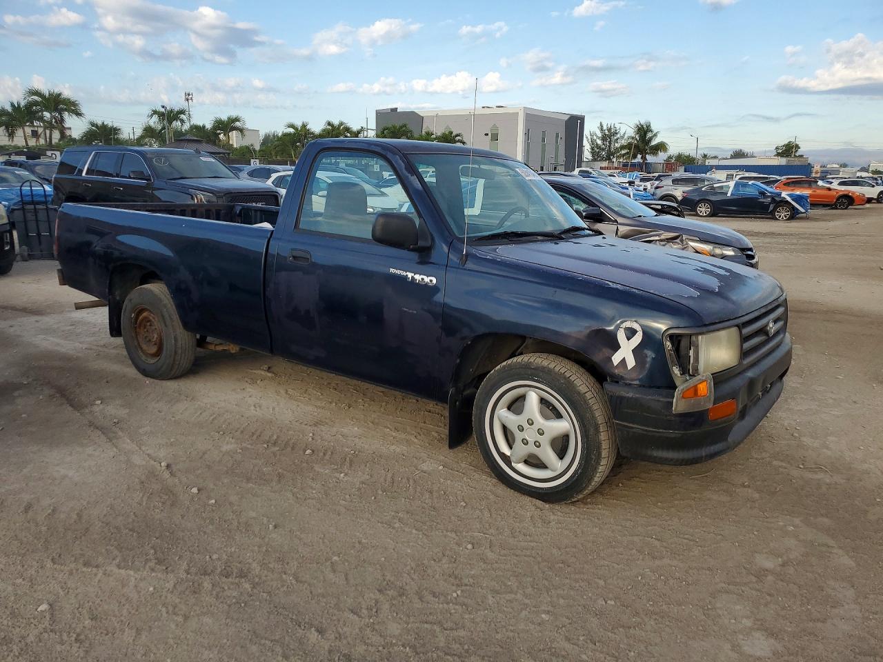 1995 Toyota T100 VIN JT4UD10D9S0006705 photo 4