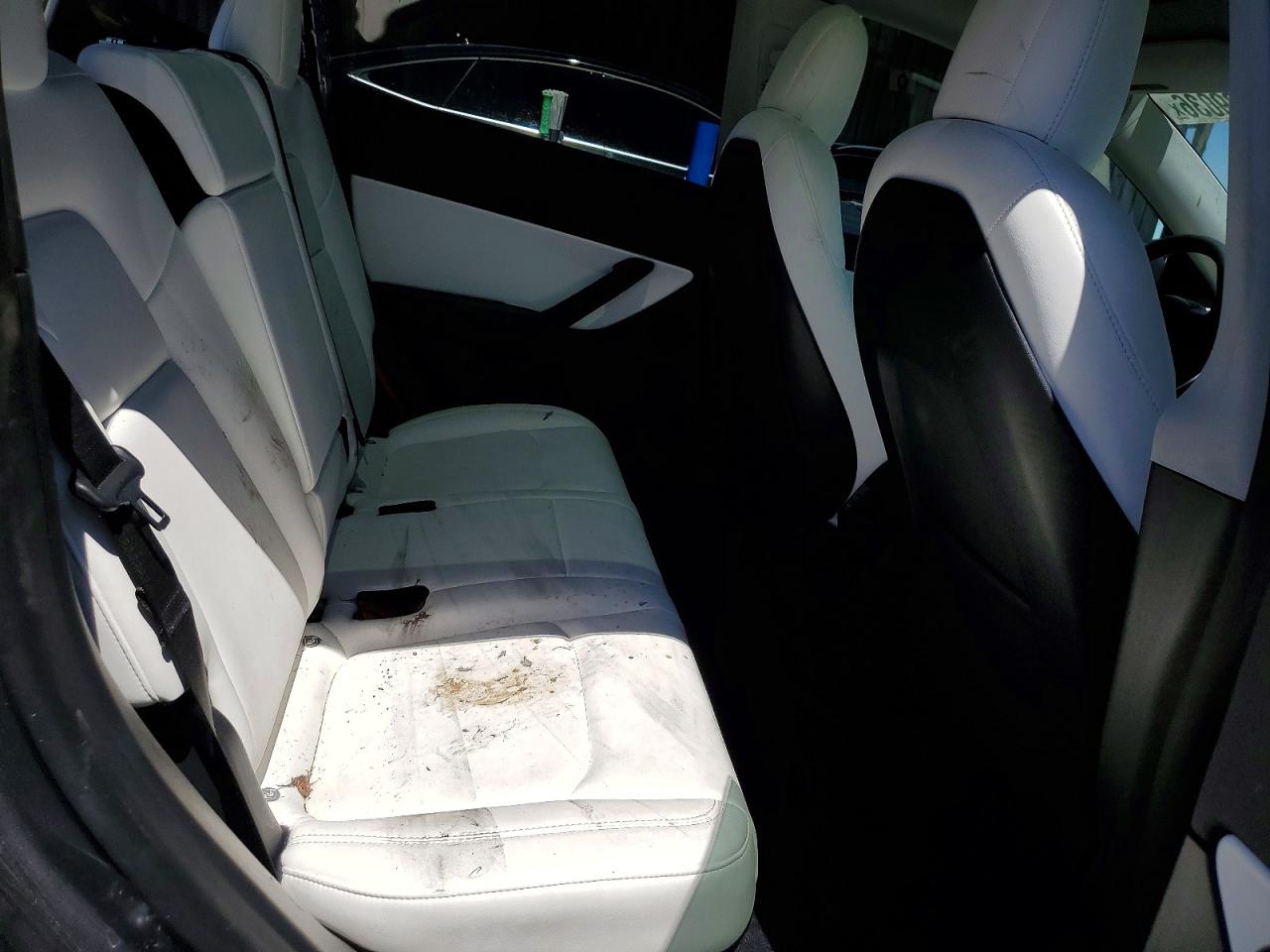 2021 Tesla Model y VIN 5YJYGDEF8MF250743 photo 10