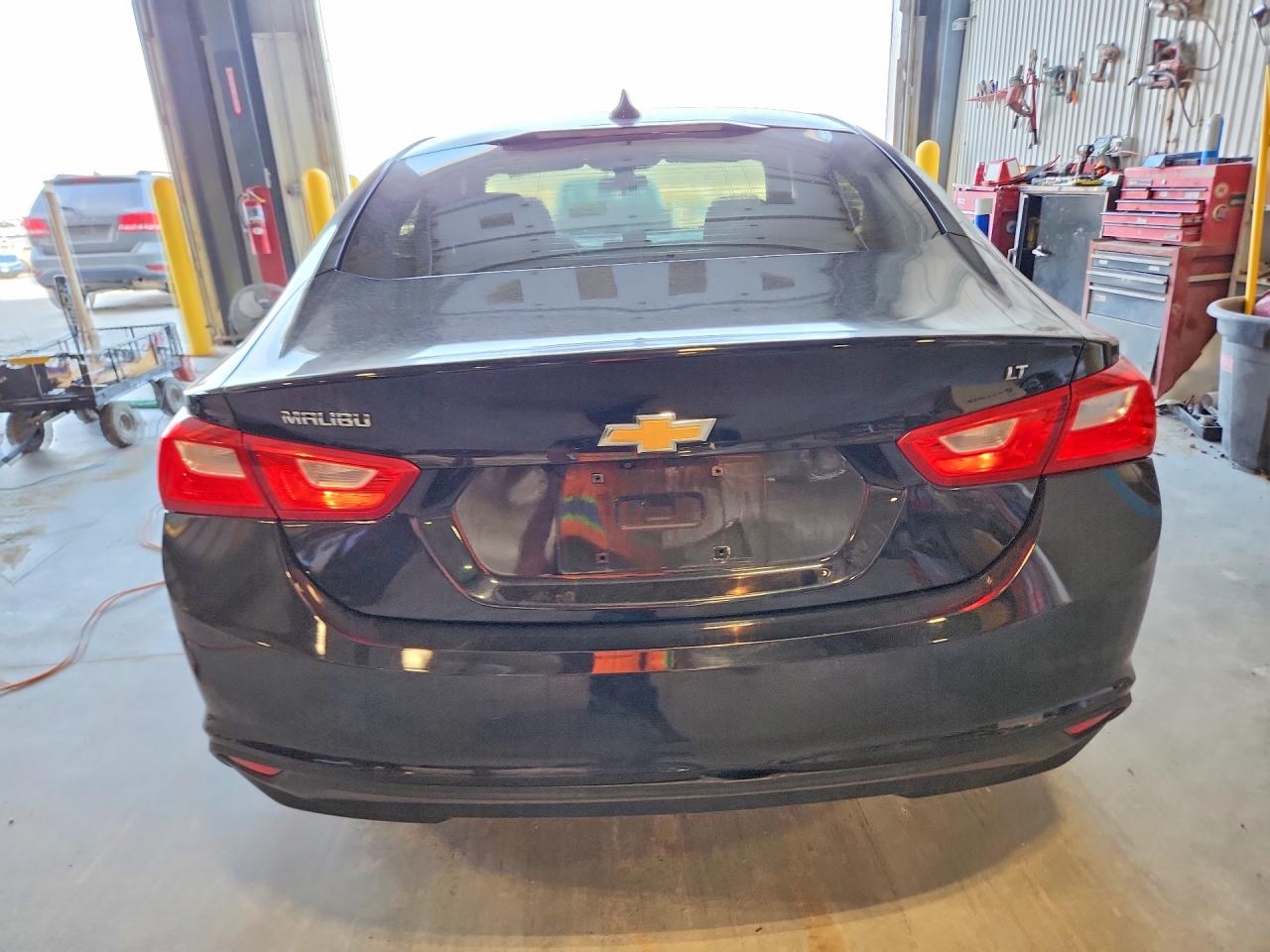 2018 Chevrolet Malibu VIN 1G1ZD5ST1JF226989 photo 6