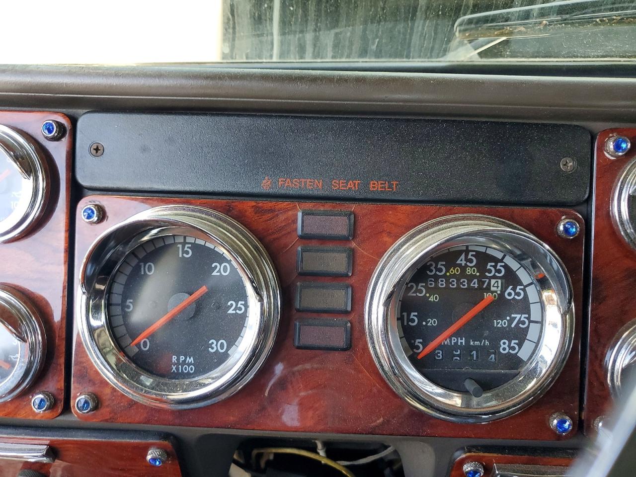 2005 FREIGHTLINER All other VIN 1FUJAPAV15DU99016 photo 8