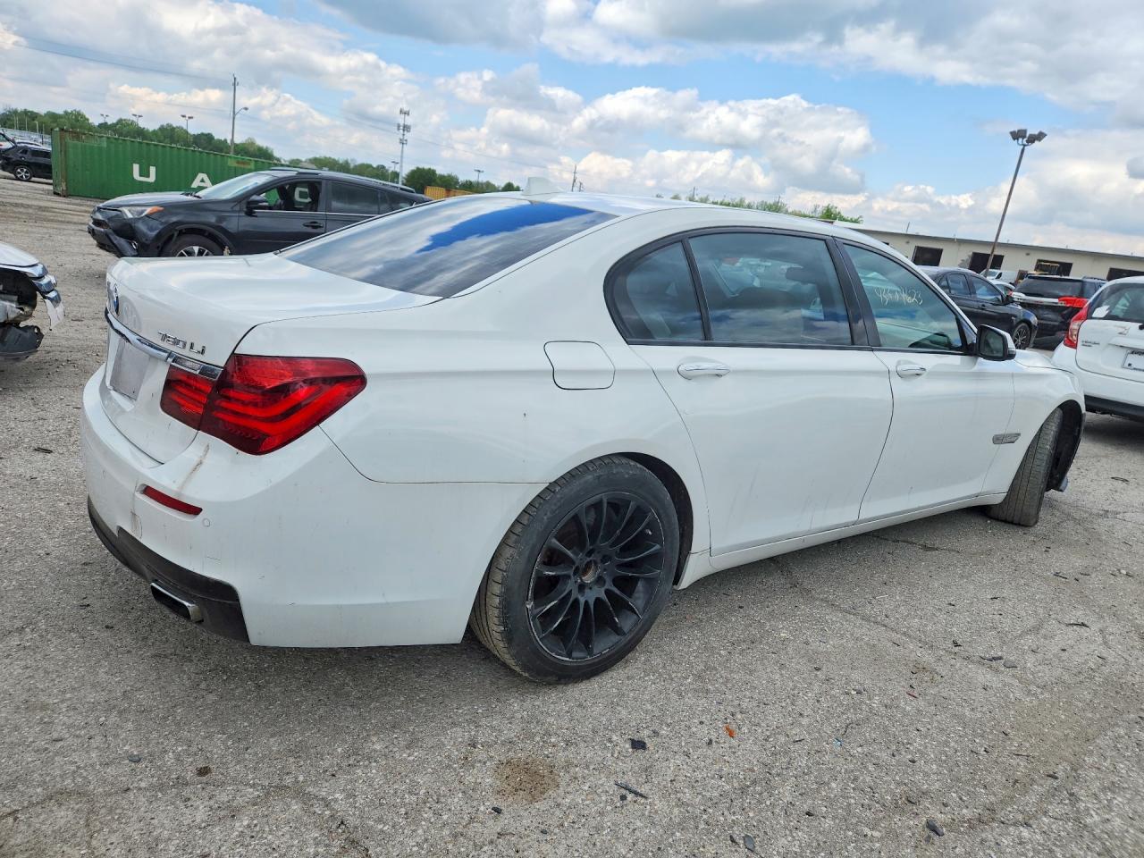 2015 BMW 7 series VIN WBAYE8C55FD781476 photo 3